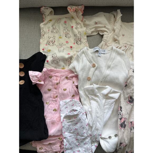 Baby girl Newborn to 9 months clothes bundle - Picture 3 of 6